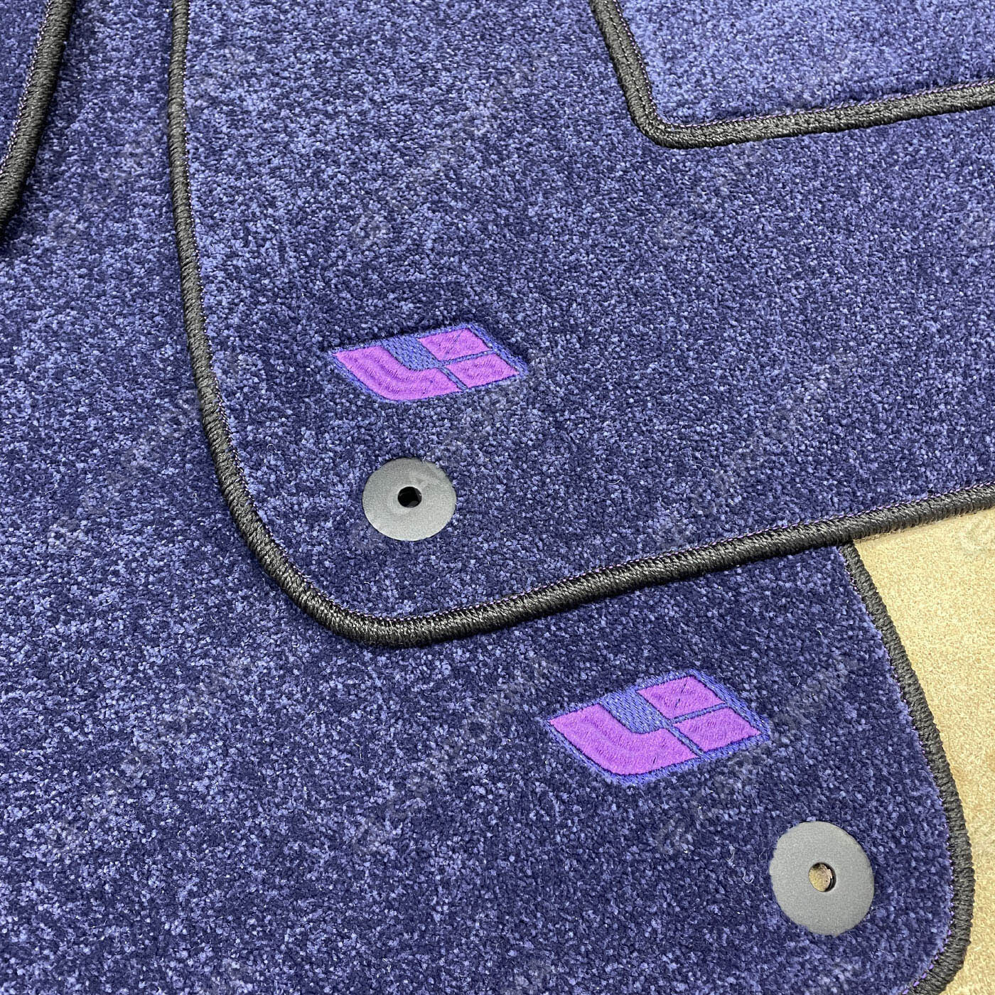 Коврики на Li L8 2022&nbsp;-&nbsp;2026 в Грозном