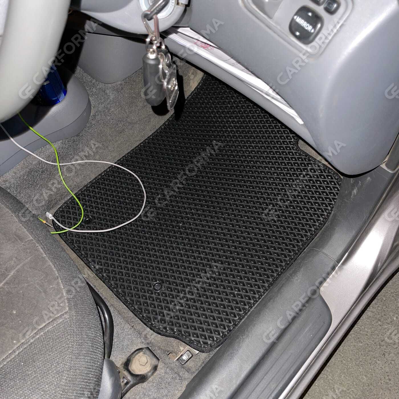 Коврики на Toyota Vitz I 1998&nbsp;-&nbsp;2005 в Грозном