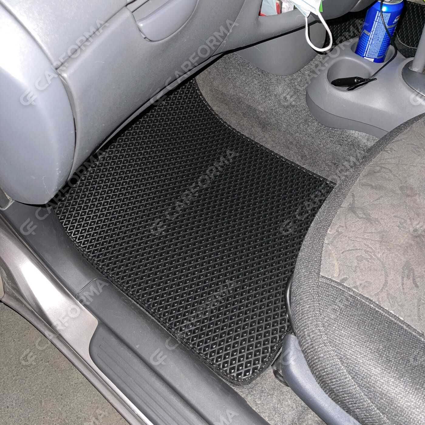 Коврики на Toyota Vitz I 1998&nbsp;-&nbsp;2005 в Грозном