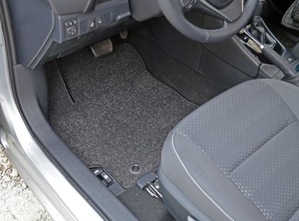 Коврики на Toyota Corolla (E18) 2012 - 2019 в Грозном