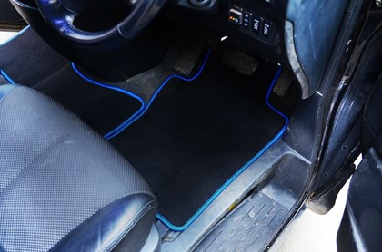 Ворсовые коврики на Nissan Elgrand (E51) 2002 - 2010 в Грозном