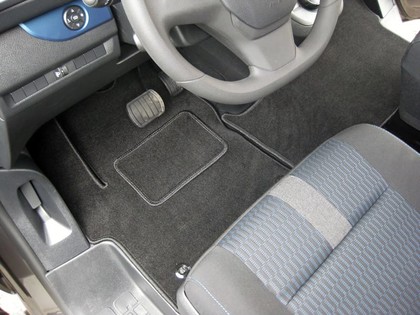 Коврики на Peugeot Traveller 2016 - 2025 в Грозном
