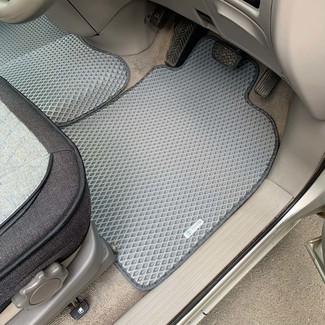 Коврики на Toyota Estima II 2000 - 2005 в Грозном
