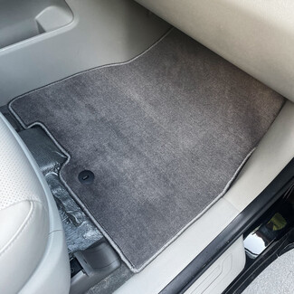 Ворсовые коврики на KIA Carnival III 7 мест 2014 - 2021 в Грозном Ворсовые коврики на KIA Carnival III 7 мест 2014 - 2021 в Грозном