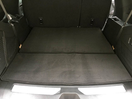 Коврики на Chevrolet Tahoe V 2019 - 2025 в Грозном