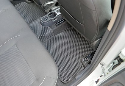 Коврики на Renault Duster I 2011 - 2021 в Грозном