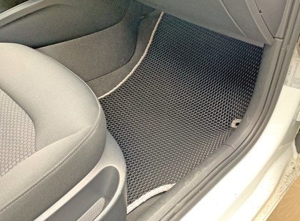 Коврики на Audi A1 (8X) 2010 - 2019 в Грозном