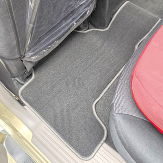 Ворсовые коврики на Mitsubishi Montero Sport II 2008 - 2016 в Грозном