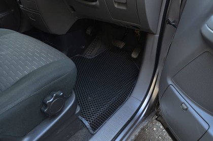 Коврики на Toyota Voxy (R60) 2001 - 2007 в Грозном