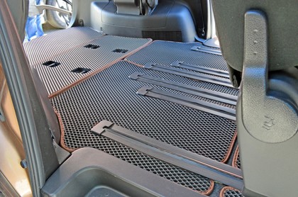 Ворсовые коврики на Nissan Serena (C26) 2010 - 2016 в Грозном