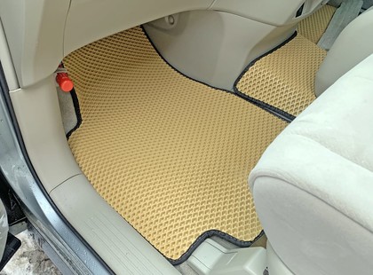 Ворсовые коврики на Toyota Estima III 2006 - 2019 в Грозном