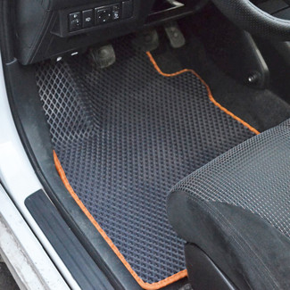 Ворсовые коврики на Nissan Tiida (C11) 2004 - 2014 в Грозном