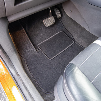 Коврики на Ford Kuga II 2012 - 2019 в Грозном