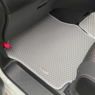 Коврики на Nissan Serena (C27) 2016 - 2022 в Грозном