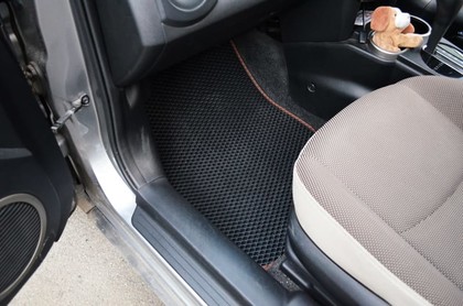 Коврики на Mazda Verisa 2004 - 2015 в Грозном