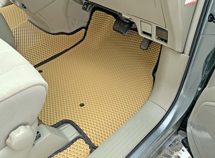 Ворсовые коврики на Toyota Estima III 2006 - 2019 в Грозном