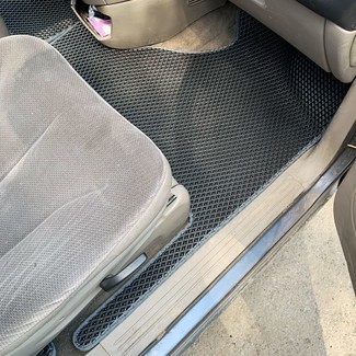 Коврики на Chrysler Grand Voyager (RG) 2000 - 2008 в Грозном