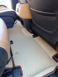 Ворсовые коврики на KIA Carnival IV 11 мест 2020 - 2026 в Грозном Ворсовые коврики на KIA Carnival IV 11 мест 2020 - 2026 в Грозном