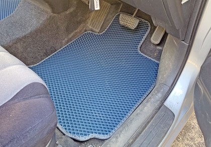 Коврики на Toyota Wish I 2003 - 2009 в Грозном