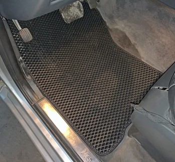 Коврики на Mercedes ML (W163) 1997 - 2005 в Грозном