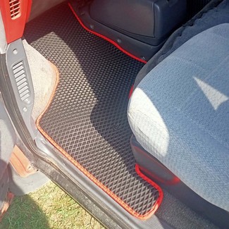 Ворсовые коврики на Toyota Estima I 1990 - 1999 в Грозном