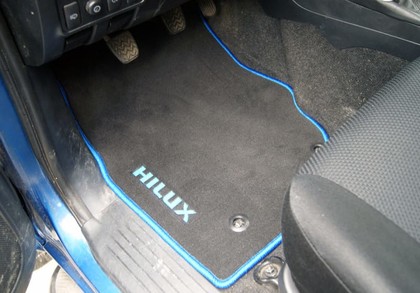 Ворсовые коврики на Toyota Hilux VII 2008 - 2015 в Грозном