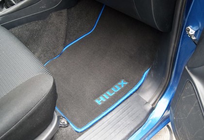 Ворсовые коврики на Toyota Hilux VII 2008 - 2015 в Грозном