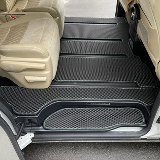 Ворсовые коврики на Toyota Vellfire (H30) 2015 - 2023 в Грозном