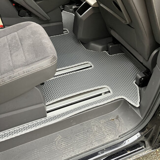 Коврики на Volkswagen Multivan (T7) 2021 - 2026 в Грозном Коврики на Volkswagen Multivan (T7) 2021 - 2026 в Грозном