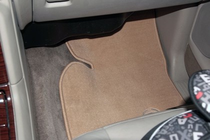 Коврики на Cadillac Escalade II 2002 - 2007 в Грозном