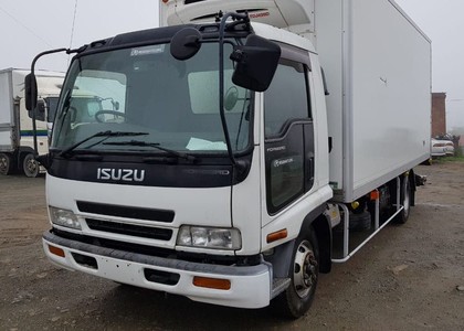 Коврики на Isuzu Forward IV узкая кабина 1994 - 2009 в Грозном