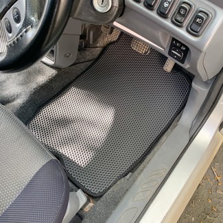 Коврики на Daihatsu YRV 2000 - 2005 в Грозном