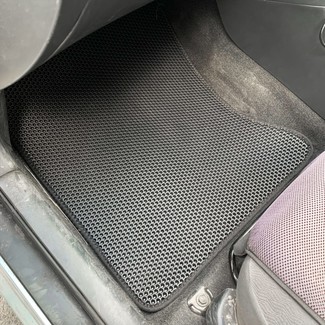 Коврики на Toyota Allex 2001 - 2006 в Грозном