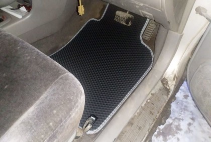 Коврики на Toyota Sprinter (E11) 1995 - 2000 в Грозном