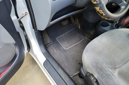 Ворсовые коврики на Toyota Yaris I 1999 - 2005 в Грозном