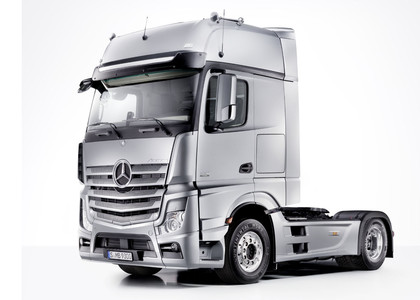 Ворсовые коврики на Mercedes Actros MP4 MP5 тягач GigaSpace 2011 - 2025 в Грозном