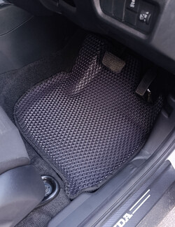 Ворсовые коврики на Honda WR-V III 2023 - 2026 в Грозном Ворсовые коврики на Honda WR-V III 2023 - 2026 в Грозном