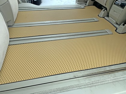 Ворсовые коврики на Toyota Estima III 2006 - 2019 в Грозном
