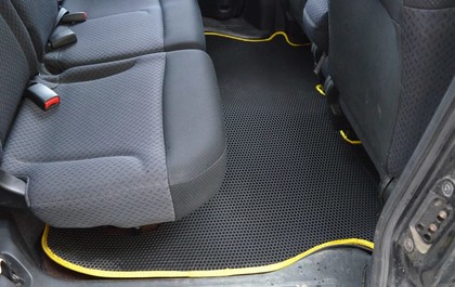 Ворсовые коврики на Honda Mobilio Spike 2002 - 2008 в Грозном