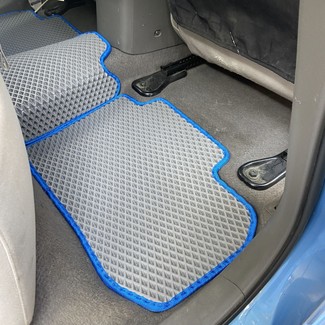 Коврики на Nissan Leaf (ZE0) 2009 - 2012 в Грозном