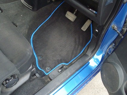 Ворсовые коврики на Honda Mobilio Spike 2002 - 2008 в Грозном