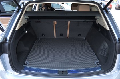 Ворсовые коврики на Volkswagen Touareg III 2018 - 2025 в Грозном