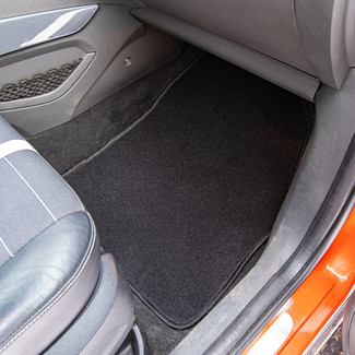 Коврики на Ford Kuga II 2012 - 2019 в Грозном