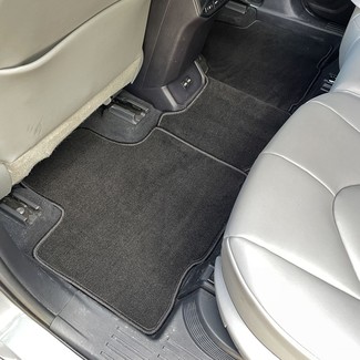 Ворсовые коврики на Toyota Highlander IV 2019 - 2025 в Грозном