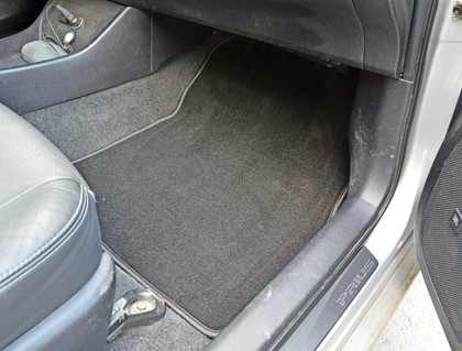 Ворсовые коврики на Toyota Prius (30) 2009 - 2016 в Грозном