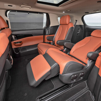 Ворсовые коврики на KIA Carnival IV 7 мест с оттоманками 2020 - 2026 в Грозном Ворсовые коврики на KIA Carnival IV 7 мест с оттоманками 2020 - 2026 в Грозном