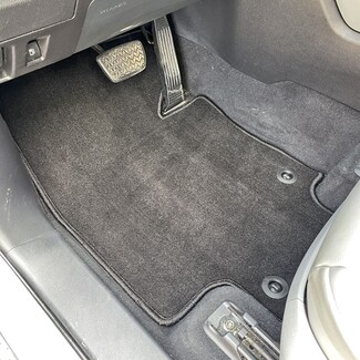 Ворсовые коврики на Toyota Crown Kluger 2021 - 2026 в Грозном Ворсовые коврики на Toyota Crown Kluger 2021 - 2026 в Грозном