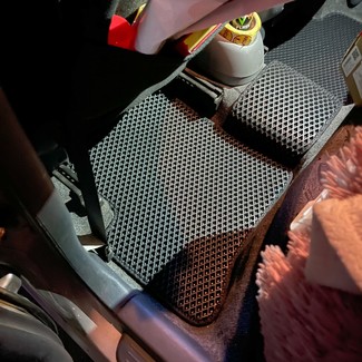 Ворсовые коврики на Toyota Vitz I 1998 - 2005 в Грозном