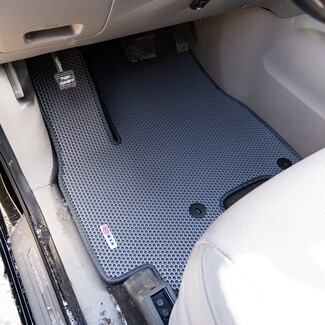 Ворсовые коврики на KIA Carnival III 7 мест 2014 - 2021 в Грозном Ворсовые коврики на KIA Carnival III 7 мест 2014 - 2021 в Грозном