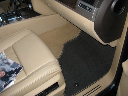 Ворсовые коврики на Volkswagen Touareg I 2002 - 2010 в Грозном